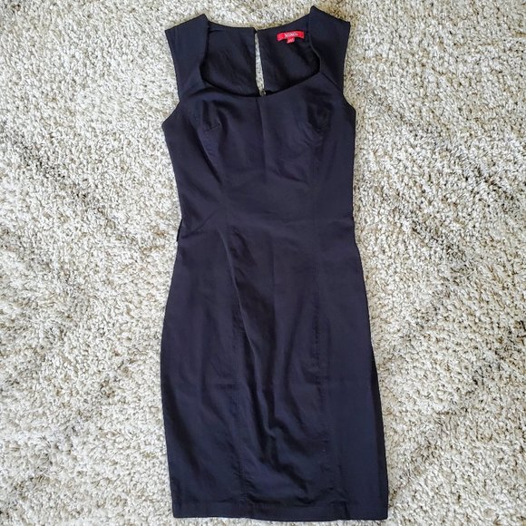 XOXO Dresses & Skirts - XOXO Black Professional Fitted Black Dress - Sz 4